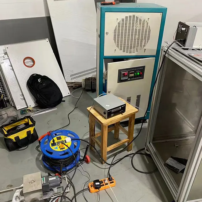 Tủ Thử Nghiệm Lão Hóa Ozone cho Đế Giày Cao Su – Tamil Nadu, Ấn Độ (Tháng 4 năm 2015)
